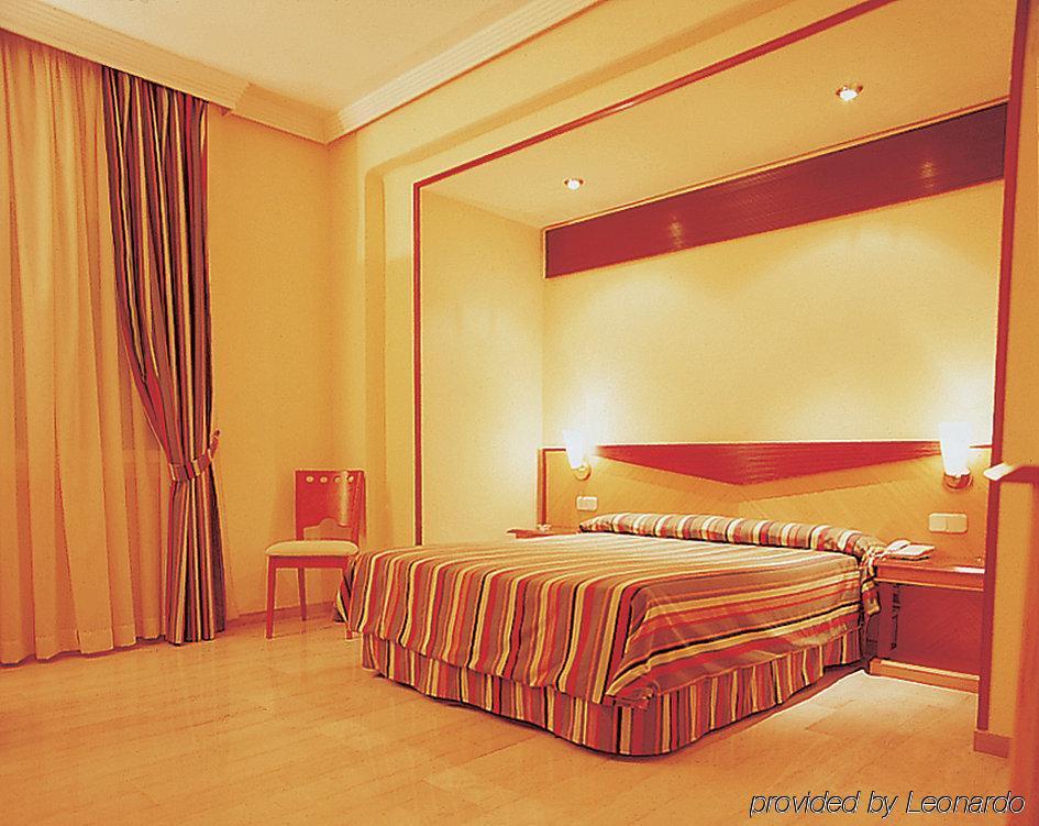 Hotel Del Val - Parking Gratuito อันดูคาร์ ห้อง รูปภาพ