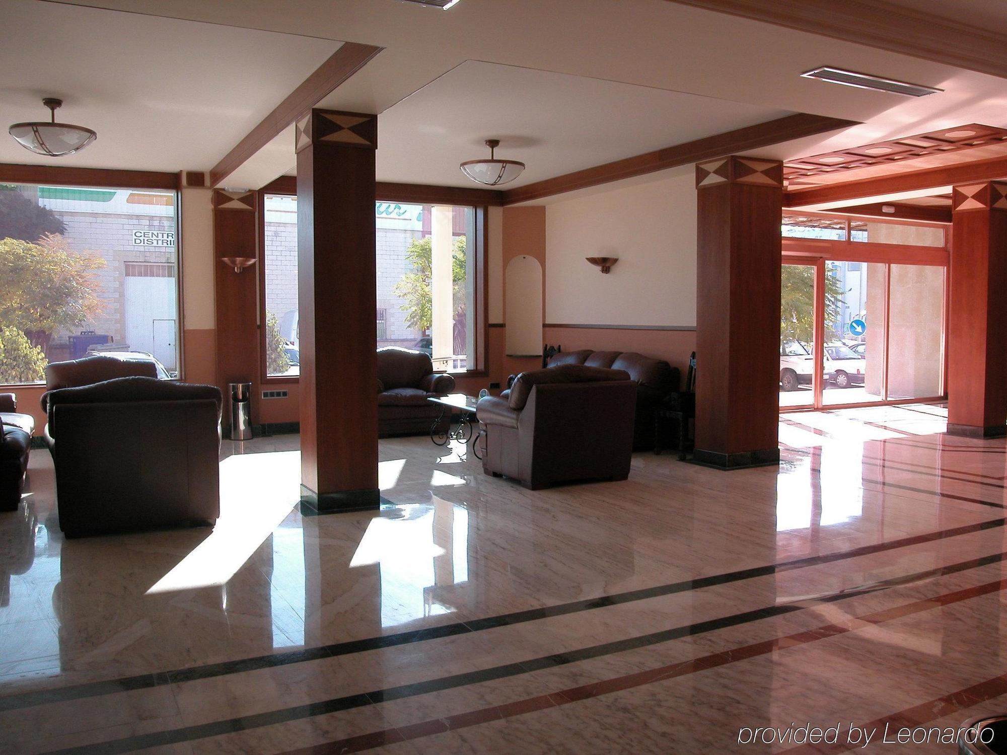 Hotel Del Val - Parking Gratuito อันดูคาร์ ภายใน รูปภาพ