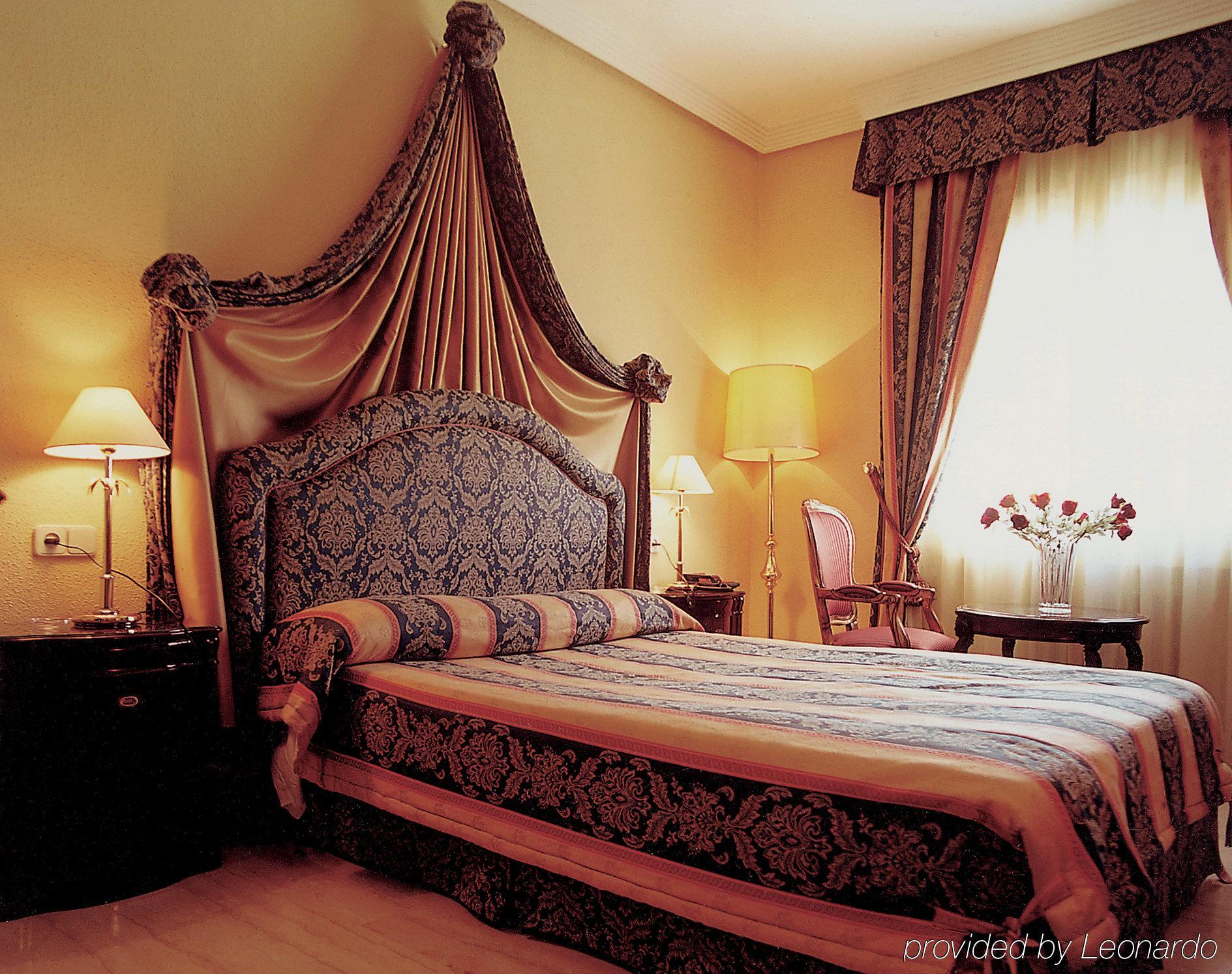Hotel Del Val - Parking Gratuito อันดูคาร์ ห้อง รูปภาพ