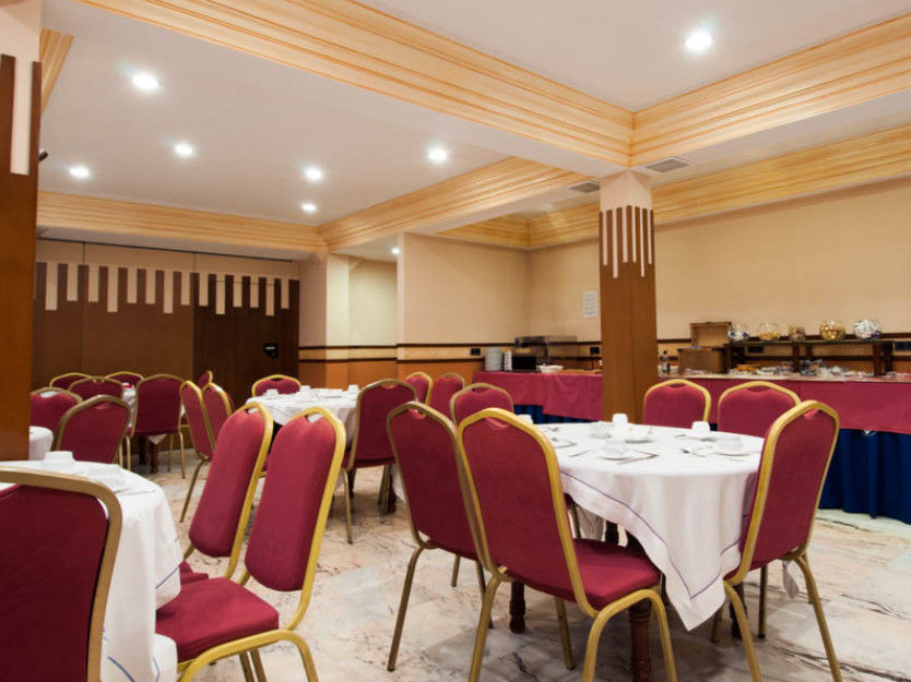 Hotel Del Val - Parking Gratuito อันดูคาร์ ภายนอก รูปภาพ